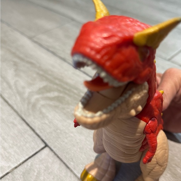 Fisher-Price Imaginext Jurassic World Carnosaurus - Picture 6 of 8